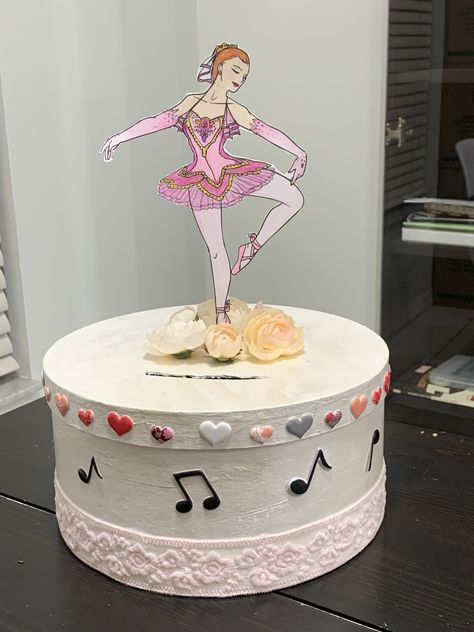 Dancer Valentines Box Ideas, Ballet Valentines Boxes, Dance Valentine Box Ideas, Ballerina Valentines Boxes, Kids Valentine Boxes, Valentine Card Box, Box Valentine, Music Box Ballerina, Valentine Boxes