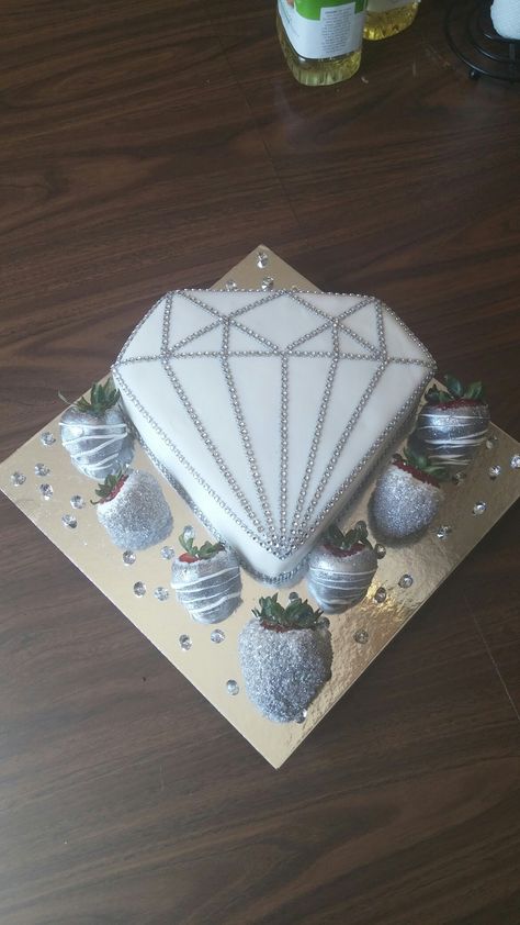 Diamond Birthday Cake, Bakes Goods, 60 Wedding Anniversary Cake, Diamond Theme Party, Diamonds And Denim Party, 60th Wedding Anniversary Party, White Chocolate Covered Strawberries, 60th Anniversary Parties, Diamond Cake