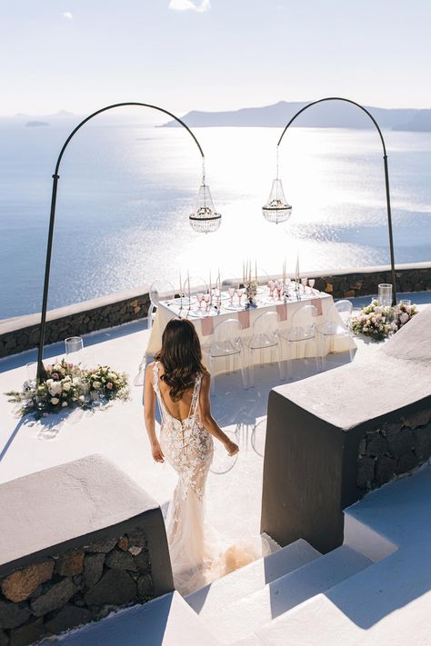 Luxury White Wedding, Greek Weddings, Weddings In Greece, Santorini Wedding Venue, Greek Islands Wedding, Santorini House, Greece Italy, Editorial Photos, Private Wedding