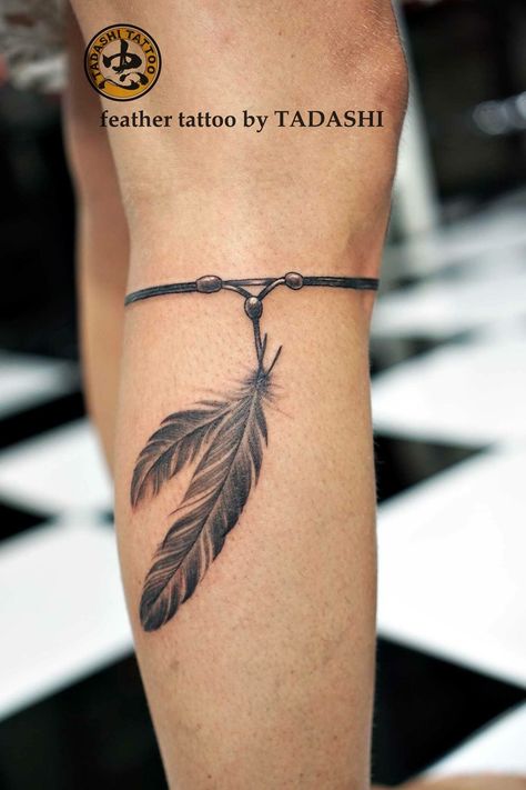 Feather Indian Tattoo, Feather Bracelet Tattoo, Plumas Tattoo, Shin Tattoos, Eagle Feather Tattoos, Feathers Tattoo, Anklet Tattoo, Ankle Band Tattoo, Feather Tattoo Colour