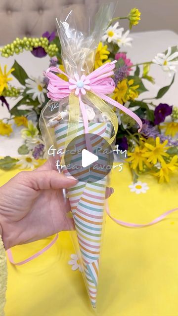 Felicia Pettit | CREATING PARTIES & GIFTS on Instagram: "Create charming garden 🎉 party treat favor cones with just paper, adhesive, and your favorite treats! 🌸

✨ Comment ‘treat’ for the link to plastic cone bags or find it in bio✨

#DIY #partyfavors #diypartyfavors #partydecor #party #partydecorations #partyideas #gardenparty #flowerparty #partytreats" Diy Cone Holder Party Ideas, Diy Party Favors For Adults Homemade, Waffle Cone Party Favors, Cone Party Favors, Candy Cone Bags Party Favors, Party Gift Bag Ideas, Cotton Candy Ice Cream Cone Party Favors, Cookies Spring, Party Favors Diy