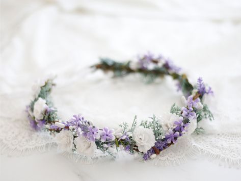 Lavender Crown, Lavender Flower Crown, Diy Floral Crown, Lavender Wedding Theme, Purple Flower Girls, Flower Girl Halo, Girls Halo, Purple And Green Wedding, Floral Halo