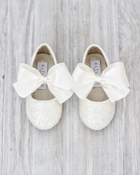 Adorable Shoes to Complete Your Flower Girl's Big-Day Look Girls Glitter Shoes, Wedding Shoes Ivory, Communion Shoes, Quinceanera Shoes, Kids Clothing Rack, Glitter Ballet Flats, Kids Clothes Sale, Cheap Kids Clothes, Flower Girl Shoes