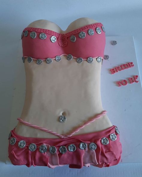 For (Henna party) Henna Cake, Henna Party, Belly Dancing, Party Cake, Designs Ideas, Party Cakes, Belly Dance, Amazing Cakes, Henna