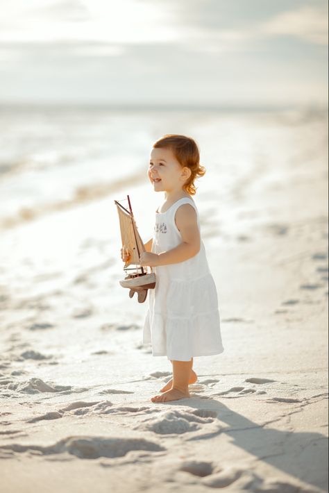 Photographer Destin Florida Family Kids Beach Photoshoot Session Kids Beach Photoshoot, Beach Photoshoot Ideas, Photoshoot Beach, Beach Shoot, Kids Beach, Family Heritage, Kids Outdoor, Destin Florida, Beach Photo