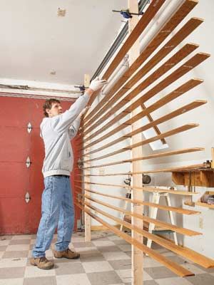 Interior painting: Paint trim faster with this simple drying rack - DIY Advice Blog - Family Handyman DIY Community Paint Drying Rack Diy, Paint Drying Rack, Paint Tricks, Simple Paint, Paint Trim, Stained Trim, Bungalow Decor, Paint Rack, Trim Paint