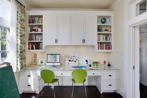 20 Shared Desk Ideas, Kids Rooms with Study Space, Designs You Will Love Kids Study Spaces, Traditional Home Office, Study Table Designs, Kids Study Table, Living Space Decor, Study Room Design, Kids Study, Study Rooms, Built In Desk