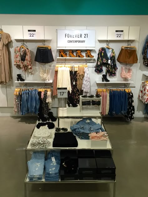 Forever 21 BTS Girly Girl 2016 Visual Merchandising Fashion, Clothing Store Displays, Growth Goals, A Clothing Store, Merchandising Ideas, Clothing Store Design, Visual Merchandising Displays, What Is Fashion, Shop Front Signage