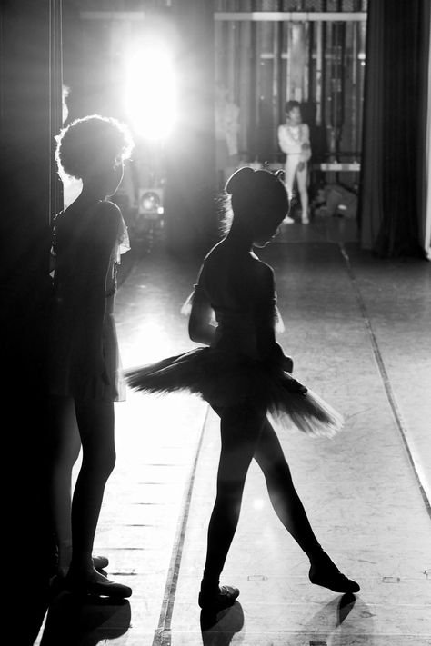 silhouette of woman and man walking on street during night time photo – Free Human Image on Unsplash Waiting In The Wings, Russian Ballet, Ballerina Dancing, Flock Of Birds, Ballet Girls, Dance Photos, Time Photo, Woman Silhouette, Bird Photo