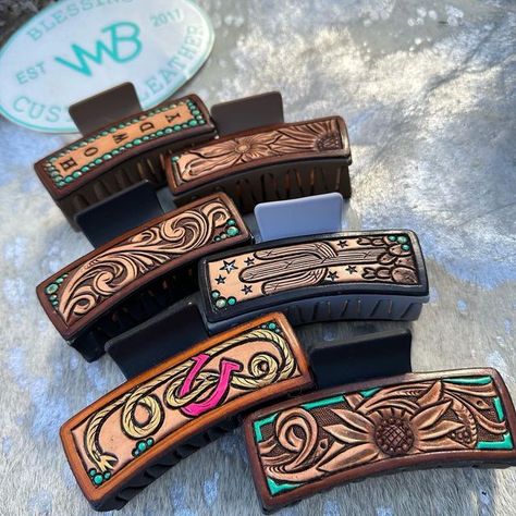 Leather Hair Claw Clips, Leather Hair Clips, Belt Buckle Jewelry, Handmade Leather Work, Custom Leather Work, Hair Items, Leather Hair Accessories, Leather Designs, Leather Tooling Patterns