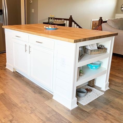 Island Bookshelf End, Kitchen Island From Stock Cabinets, Kitchen Island Using Stock Cabinets, Build A Kitchen Island, Diy Island, Build Kitchen Island, Dream Kitchen Layout, Diy Kitchen Shelves, Dining Wall Decor