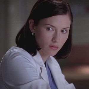 Lexie Grey Short Hair, Grey Short Hair, Lexie And Mark, Chyler Leigh, Lexie Grey, Playlist Covers, Private Practice, Inspired Outfits, Grey's Anatomy