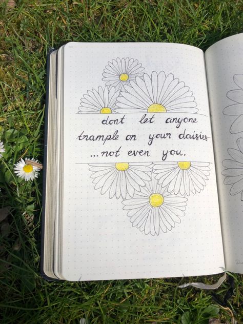 Quotes To Doodle In Journal, Dairy Quotes Drawing Ideas, Dairy Drawing Ideas Aesthetic, Sketch With Quotes, Motivational Art Drawings, Motivational Sketches, Note Book Decoration Ideas, Motivational Drawings Ideas, Journal Quotes Inspirational