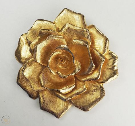 Huge vintage gold tone rose flower pendant pin brooch by Cadoro | #1841231644 Black And Gold Aesthetic, Pastel Iphone Wallpaper, Beautiful Flower Drawings, Gold Aesthetic, Gold Designs, Golden Rose, Pin Pendant, Gold Necklace Designs, Flower Pins