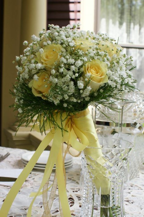 Yellow Rose Wedding, Prom Flowers Bouquet, Baby's Breath Bouquet, Wedding Grey, Homecoming Flowers, Yellow Wedding Bouquet, Prom Bouquet, Rustic Sunflower Wedding, Wedding Yellow