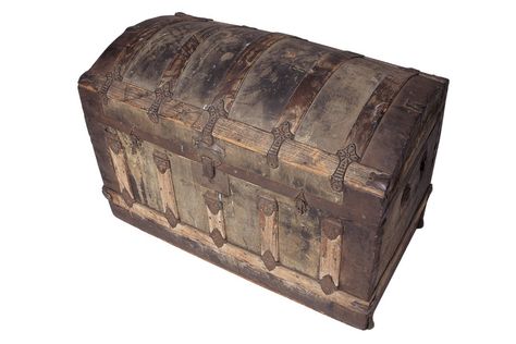 Many old trunks were paper lined. If you are thinking of refinishing the inside as part of your restoration, consider repapering or perhaps paint or stain. This is a guide about refinishing the inside of an old trunk. Trunk Redo, Antique Trunk Restoration, Trunk Makeover, Antique Steamer Trunk, Metal Trunks, Wooden Trunk, Wooden Trunks, Old Trunks, Leather Trunk