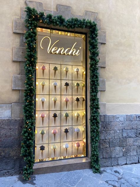 @venchiusa #venchi #gelato #italy #window #christmas #travel Gelato Store Design, Venchi Gelato, Gelato Store, Italy Window, Gelato Aesthetic, Cafe Gelato, Gelato Italy, Gelato Bar, Christmas Ice Cream