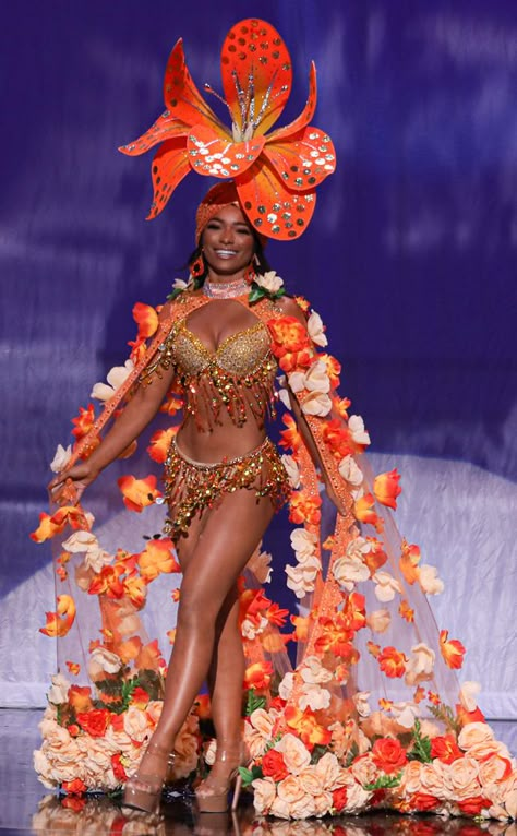 See Miss USA 2022 Contestants in Their State Costumes - E! Online Flower Carnival Costume, Flower Costume Diy, Carribean Carnival Costumes, Miss Oklahoma, Carnival Outfit Carribean, Miss Michigan, Carnaval Dress, Miss Georgia, Carnival Outfit