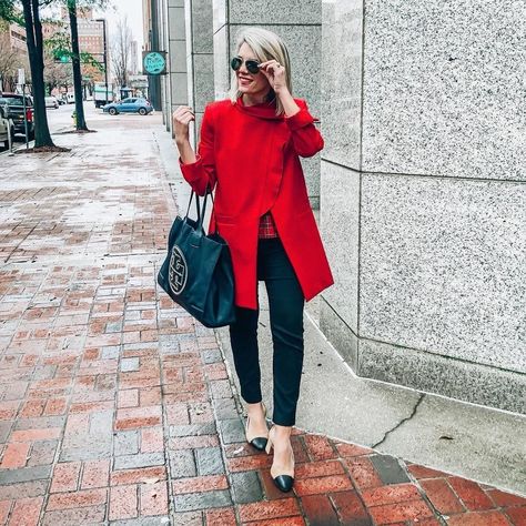 Cabi Clothing (@cabiclothing) • Instagram photos and videos Nye Look, Red Jacket Women, Red Houndstooth, Cabi Clothes, Cabi Clothing, Longline Jacket, Houndstooth Pattern, Red Jacket, Lounge Wear