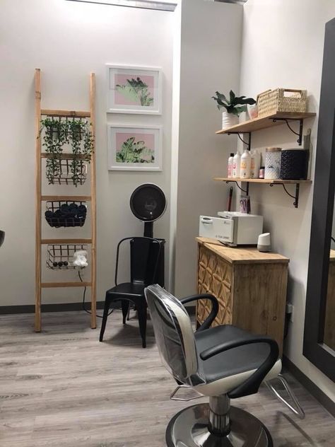 #salonlofts  #floridahair #floridahairstylist #tampa #tampabay #sarasota #floridasalon Salon Suite Decor, Salon Lofts, Eclectic Minimalist, Scandinavian Hygge, Outdoor Decor Ideas, Beauty Room Salon, Home Hair Salons, Home Beauty Salon, Tropical Retreat