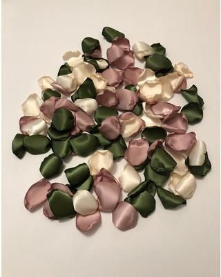 Peacock Wedding Decorations, Dusty Rose Wedding Colors, Peacock Flower, Olive Green Weddings, Wedding Color Pallet, Wedding Color Combos, Emerald Green Weddings, Dusty Rose Wedding, Peacock Wedding