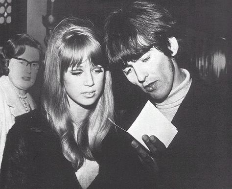 Pattie Boyd and G.Harrison George Beatles, Pattie Boyd Style, Cathy Mcgowan, George Harrison Pattie Boyd, Linda Eastman, Barbara Bach, Cilla Black, The Beatles 1, Beatles Girl