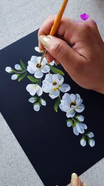 3d Flower Painting, Painting Flowers Tutorial, Easy Flower Painting, Fabric Painting Techniques, Acrylic Art Projects, Acrylic Painting Flowers, Heart Painting, Painting Art Lesson, Acrylic Painting Techniques