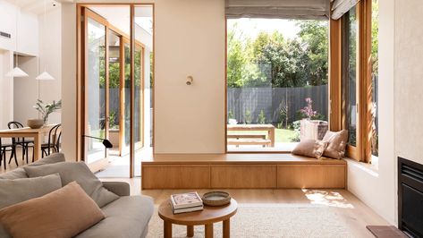 A California Bungalow That Changes With The Seasons California Bungalow, Timber Windows, Window Benches, Timber Cladding, Timber Flooring, Low Ceiling, Mid Century House, Window Seat, Glass Doors