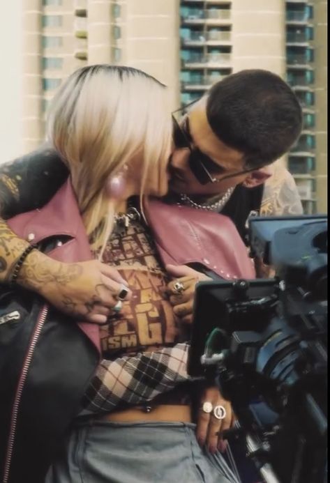 Zayn Music, Zany Malik, Zayn Malik Video, Attractive Guys, Zayn Malik, Hailey Bieber, Teen Wolf, Music Art, Boyfriend Material