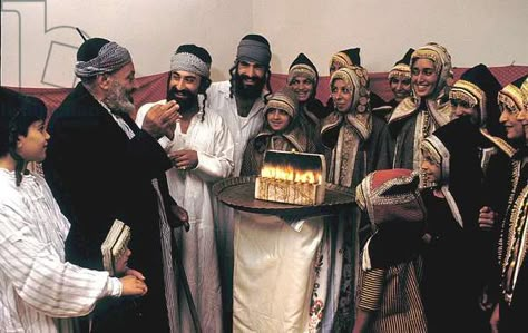 Yemenite Jews, Mizrahi Jews, Ancient Jews, Jewish Sabbath, Yemeni People, Hebrew Culture, The Ark Of The Covenant, Raqs Sharqi, Art Knowledge