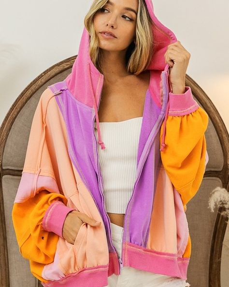 The perfect Summer zip up hoodie! Works up to 2X! Clothing Upcycle, 2024 Outfits, Loose Outfit, Double Take, 2023 Fashion, Tres Chic, Hooded Tops, Plus Size Maxi Dresses, Girls Fashion