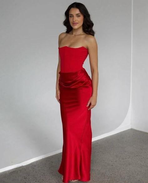 Ultimate Dress Rental Destination | House of cb Scarlet Persephone , Available in size xs/s/m❤️‍🔥 | Instagram House Of Cb Persephone Dress, House Of Cb Red Dress, Persephone Dress, Bday Dress, M Instagram, Dress Rental, House Of Cb, Scarlet, Red Dress