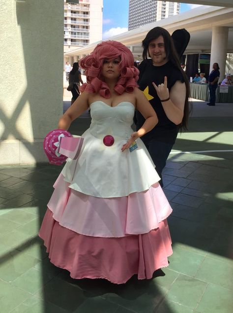 Young Greg Universe, Rose Quartz Cosplay, Steven Universe Cosplay, Couple Cosplay, Greg Universe, Best Rose, Art Inspiration Drawing, Honolulu, Steven Universe