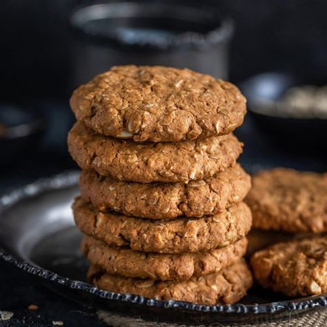 Oats Jaggery Cookies - Cook With Manali Jaggery Recipes, Oatmeal Cookie Recipes Healthy, Chai Cookies, Whole Wheat Cookies, Cookies Eggless, Oat Cookie Recipe, Eggless Cookie, Eggless Cookie Recipes, Prawn Dishes