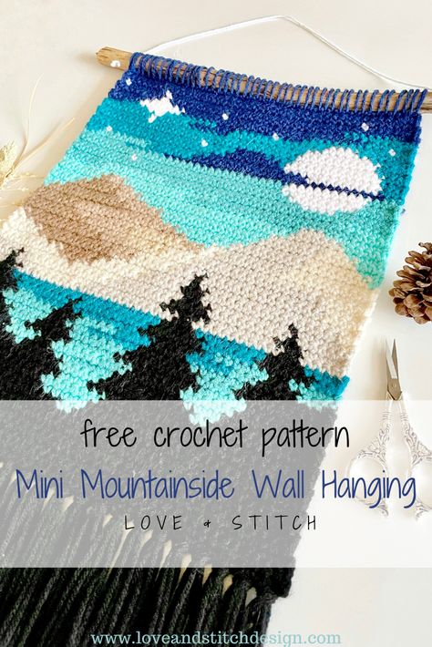 The Mini Mountainside Crochet Pattern is the perfect project for mountain lovers looking for a a beautiful weekend project! This pattern is for intermediate crocheters who are comfortable with color changing. Megan Anderson, Art Au Crochet, Wall Hanging Crochet, Crochet Wall Hanging, Hanging Crochet, Crochet Wall Art, Confection Au Crochet, Seni Dan Kraf, Crochet Wall Hangings