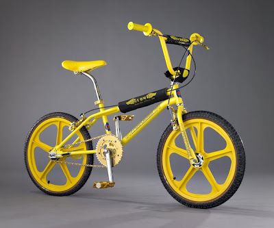 80s GT Pro Performer. Takes me back. Gt Bikes, Gt Bmx, Bmx Cruiser, Vintage Bmx Bikes, Bmx Street, Bmx Racing, Bmx Bicycle, Cruiser Bicycle, Bmx Freestyle