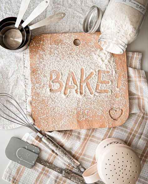 Cookies Photography Ideas Inspiration, Food Photography Cake, Bake Sale Packaging, Food Photography Dessert, Baking Aesthetic, Amazing Food Photography, Cake Photoshoot, Baking Photography, Cake Branding