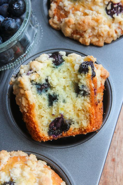 Best Lemon Blueberry Muffins, Bakery Blueberry Muffins, Taffey Bakery, Gathering Recipes, Jumbo Blueberry Muffins, Lemon Blueberry Muffins Recipe, Blueberry Lemon Muffins, Bread Photography, Cake Blueberry