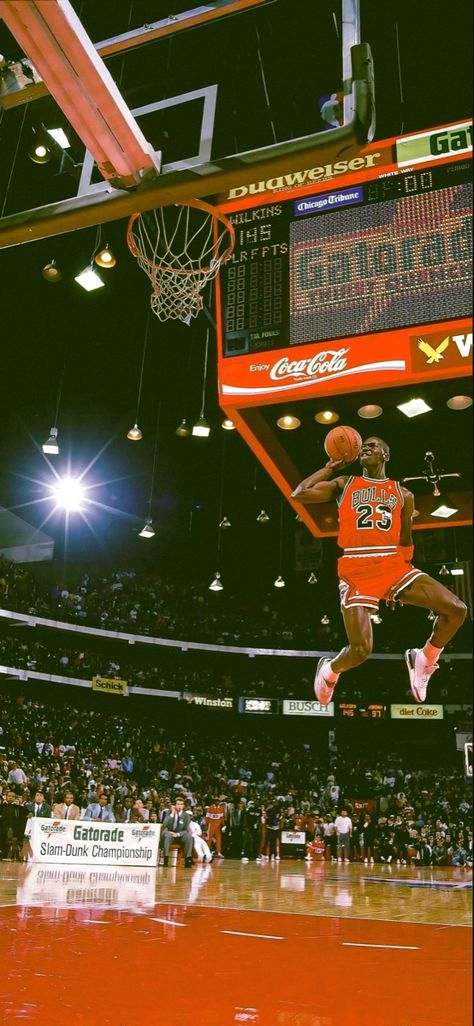 Michael Jordan Wallpaper, Michael Jordan Wallpaper Iphone, Basketball Wallpapers Hd, Wings Inspiration, Jordan Wallpaper, Jordans Aesthetic, Bulls Wallpaper, New York Wallpaper, Kobe Bryant Wallpaper