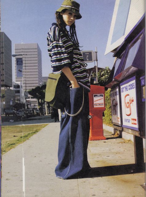 Pakaian Hipster, Look Grunge, Vogue Editorial, Goth Outfit, 90s Skater, Denim Pattern, Fashion 90s, 90s Denim, 90s Fashion Outfits