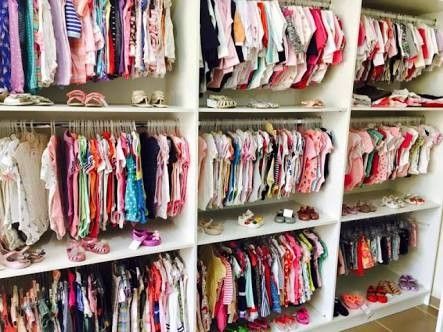 Kids Consignment Store Ideas, Baby Shop Interior Design Kids Store, Botique Interiors Ideas, Consignment Store Displays, Kids Store Display, Thift Store, Baby Store Display, Small Space Baby, Kids Clothing Store Design