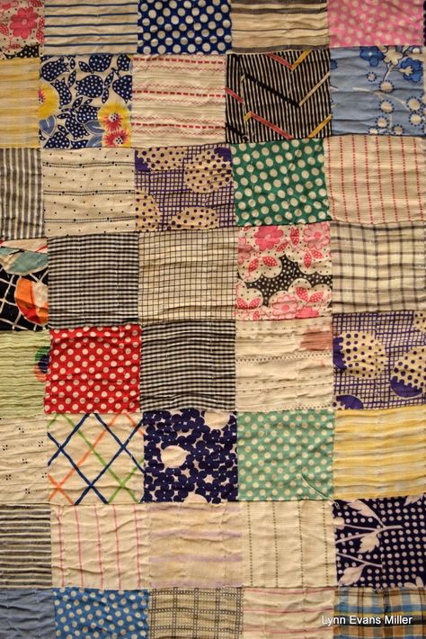 Quilt Made From Scraps, Antique Patchwork Quilt, American Quilts Vintage, 1920s Quilt, Vintage Quilts 1930s Farmhouse, 1930s Quilts, Vintage Textile, Vintage Patchwork Quilt, Vintage Patchwork