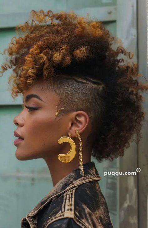 Artsy Haircuts For Women, Mohawk Styles For Women, Mohawk Haircut For Women, Halle Hair, Afro Mohawk, Hair 2025, Blonde Hair With Lowlights, Mohawk Haircut, Haircut For Women