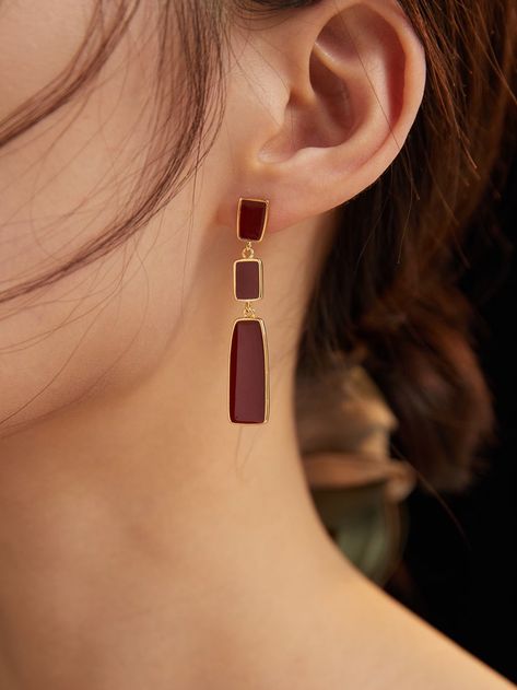 Wine Red Earring Long Chain Drop Earring Maroon Earring - Etsy Burgundy Earrings, Vintage Party, Garnet Earrings, Red Earrings, Enamel Earrings, Drop Earring, Long Earrings, Jewelry Plate, Vintage Gold