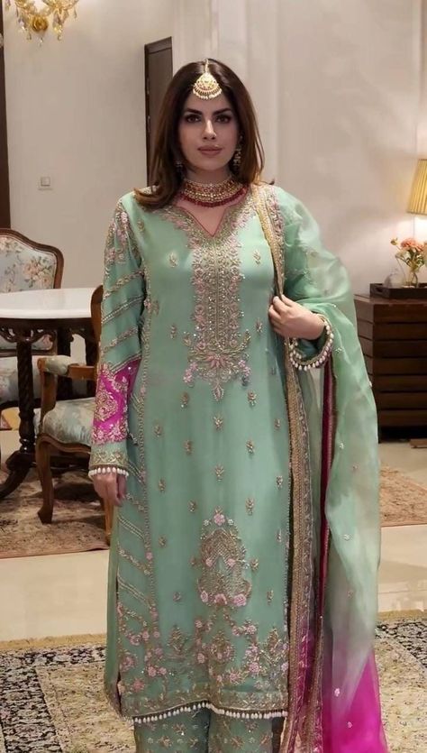 Latkan Lace, Dresses Islamic, Designer Suits For Wedding, Georgette Palazzo, Fancy Embroidery, Lace Suit, Embroidery Fashion Detail, Fancy Suit, Indian Dresses Traditional