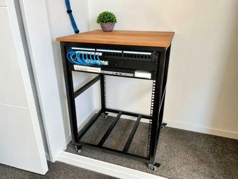 15 Free DIY Server Rack Plans (Build a Server Rack) Server Rack Diy, Diy Network Rack, Diy Server Rack, Homelab Server, Home Network Rack, Home Networking Setup, Home Server Rack, Home Server, Network Rack