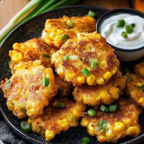 How to Make Corn Fritters - cooking art Corn Fritters Recipe Easy, Fried Corn Fritters, Corn Fritters Recipe, Corn Fritter, Corn Pancakes, Corn Fritter Recipes, How To Make Corn, Fried Corn, Chicken And Biscuits