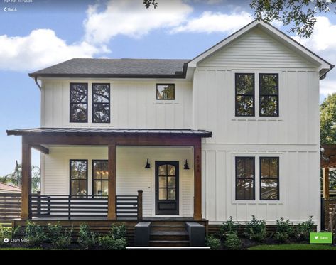 Wood Pillars Front Porch, Modern Farmhouse Front Porch, Front Porch Landscape, Front Porch Addition, Front Porch Railings, Exterior House Remodel, Porch Addition, Saint Roch, Home Exterior Makeover