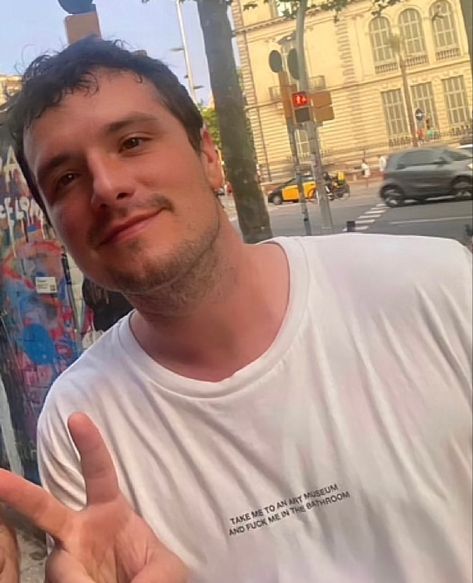 Peeta Mellark, Josh Hutcherson, Hoodies For Men, The Bathroom, Art Museum, I Love Him, Love Him, I Love, Art