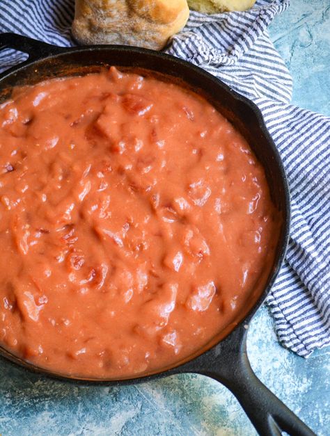 Grandma's Southern Tomato Gravy - 4 Sons 'R' Us Homemade Tomato Gravy, Tomato Gravy Recipe Southern Easy, Tomato Gravy Recipe Southern, Tomato Gravy Recipe, Homemade Gravy Recipe, Fall Eats, Recipes Southern, Old Fashioned Recipe, Gravy Ingredients